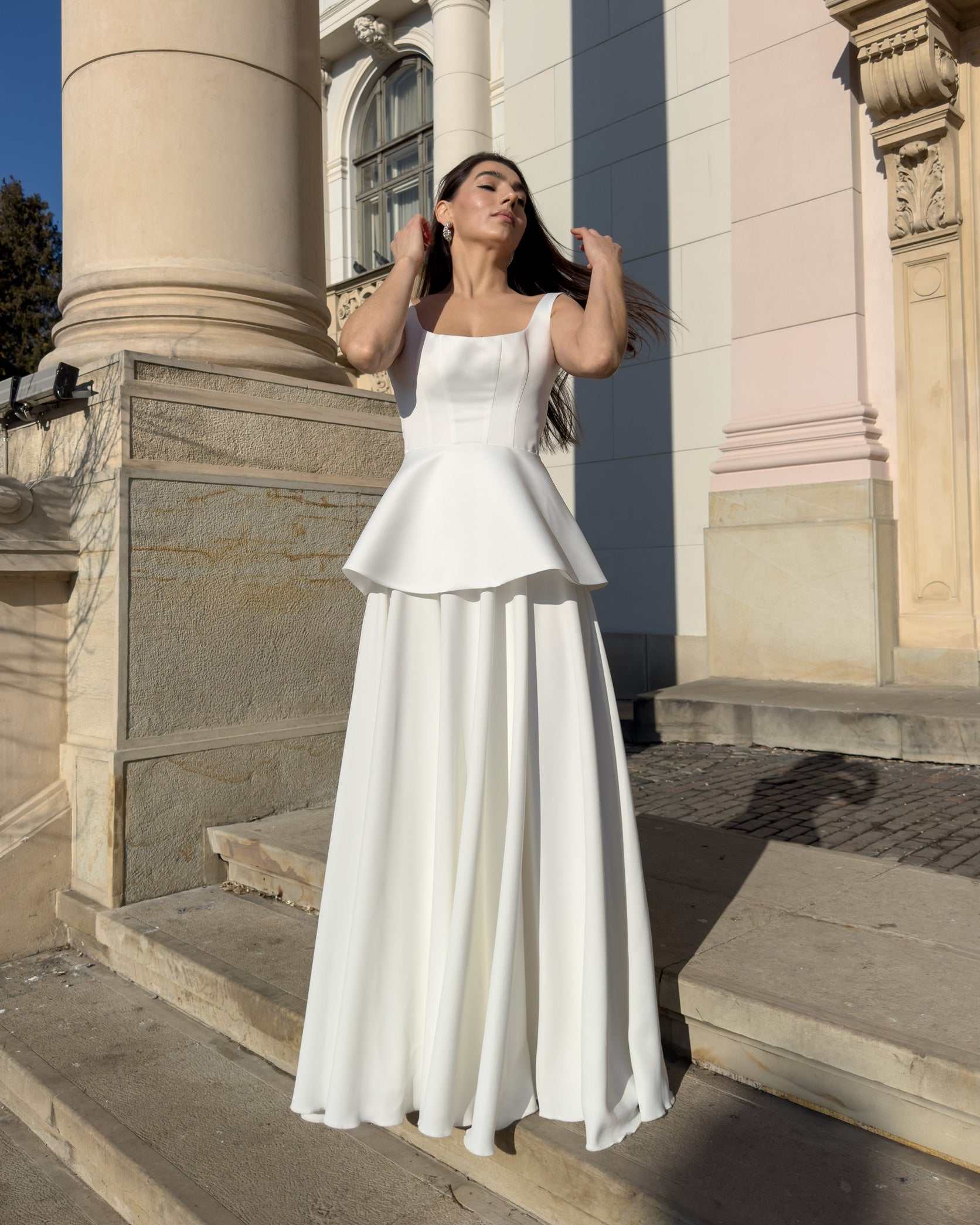 Abito da sposa con peplo staccabile